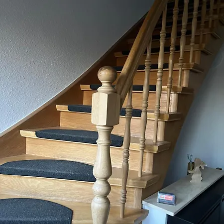 3-raum Zentral Gelegen, Moebliert Niederorschel